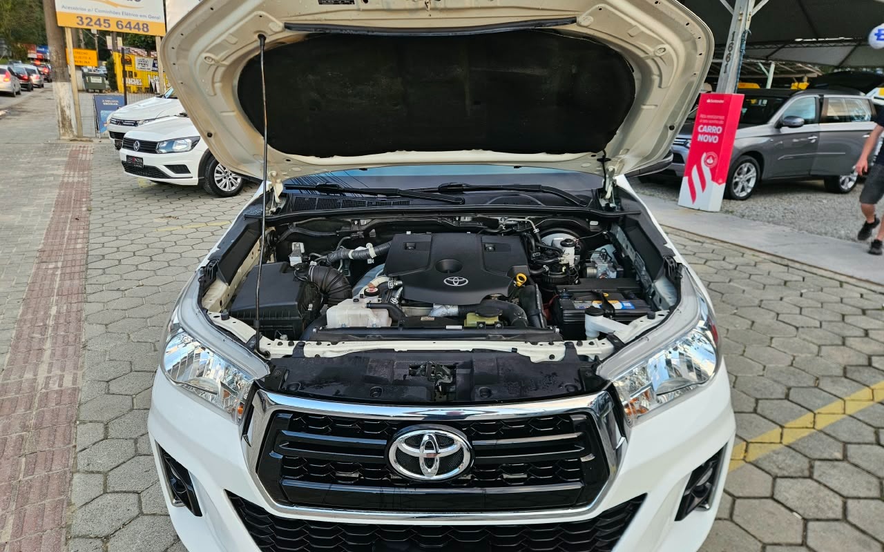 imagem-https://www.socarrao.com.br/sc-vehicle-images-prod/3326268/1787161597043-SU1HLTIwMjYwODExLVdBMDExNS5qcGc.jpg