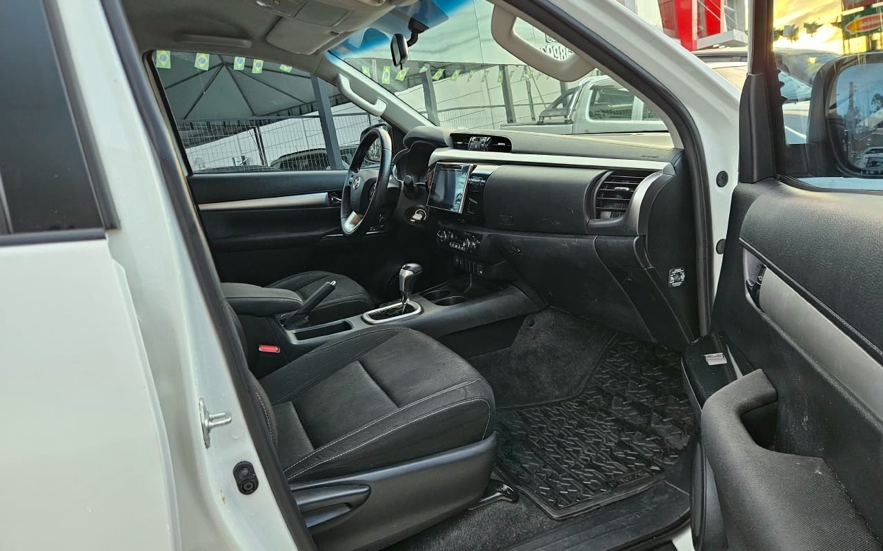 imagem-https://www.socarrao.com.br/sc-vehicle-images-prod/3326268/1787161598302-SU1HLTIwMjYwODExLVdBMDExMS5qcGc.jpg