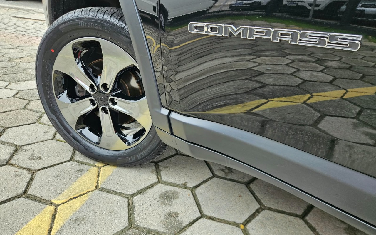 imagem-https://www.socarrao.com.br/sc-vehicle-images-prod/3326563/1787162216277-SU1HLTIwMjYwODE5LVdBMDEzMy5qcGc.jpg