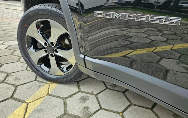 imagem-https://www.socarrao.com.br/sc-vehicle-images-prod/3326563/1787162216277-SU1HLTIwMjYwODE5LVdBMDEzMy5qcGc.jpg