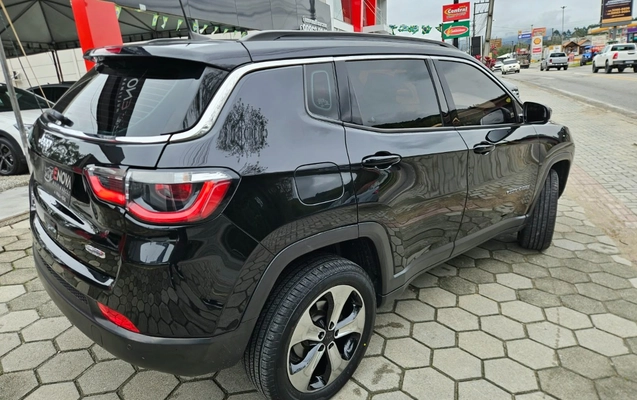 imagem-https://www.socarrao.com.br/sc-vehicle-images-prod/3326563/1787162216597-SU1HLTIwMjYwODE5LVdBMDEyNy5qcGc.jpg