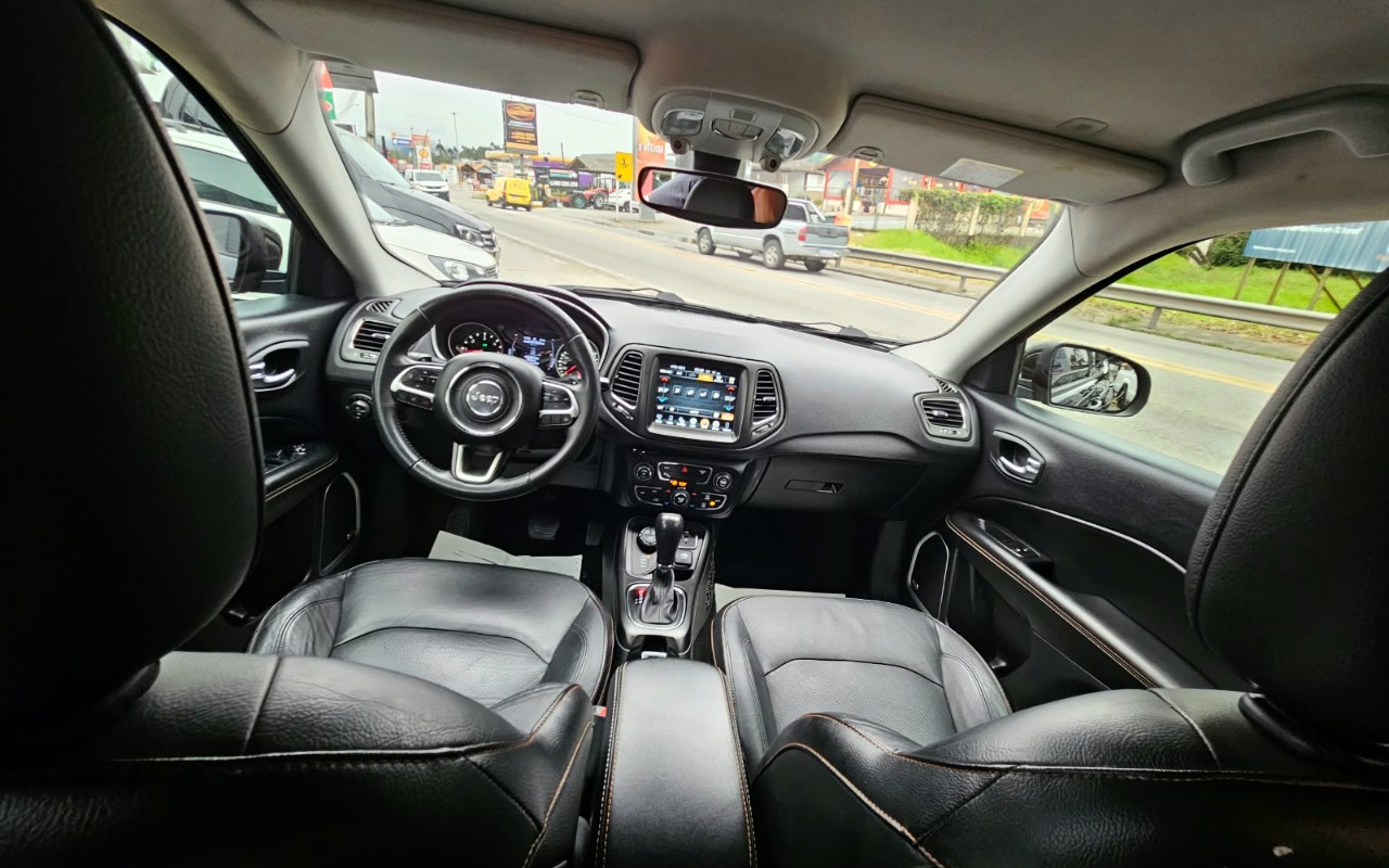 imagem-https://www.socarrao.com.br/sc-vehicle-images-prod/3326563/1787162217110-SU1HLTIwMjYwODE5LVdBMDExOC5qcGc.jpg