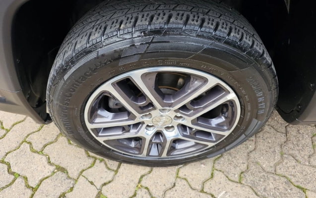 imagem-https://www.socarrao.com.br/sc-vehicle-images-prod/3326580/1787162308903-Z9FwXV2sApVcO5JTJhYxw4TZ7R2jC7ji.jpg
