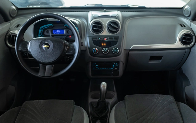 imagem-https://www.socarrao.com.br/sc-vehicle-images-prod/3326626/1787162868136-mgkugy241S8gwEQm8sfsJ0oSy2g2W8Bx.jpg