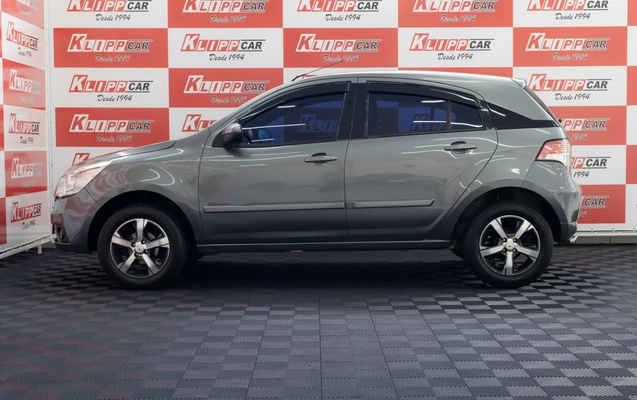 imagem-https://www.socarrao.com.br/sc-vehicle-images-prod/3326626/1787162868138-wTFyV784frs7gqUCxmEz4EMoEKHoO4rg.jpg