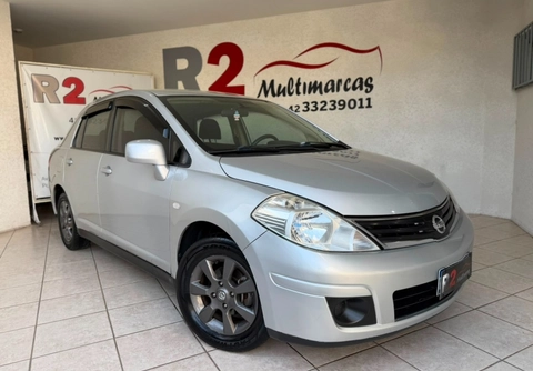 Nissan TIIDA 2013 Prata — foto 1 de 3