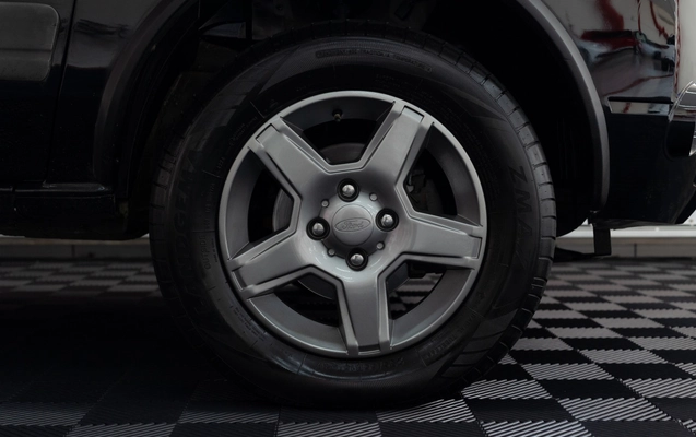imagem-https://www.socarrao.com.br/sc-vehicle-images-prod/3326731/1787163402483-FvwJ0sbLRFJ7o507C1gclLKRigkoaPqV.jpg
