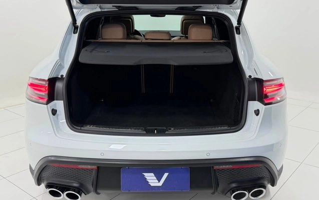 imagem-https://www.socarrao.com.br/sc-vehicle-images-prod/3326798/1787163843481-cfaeea5760f24b828736a489665f93a7_1787161688472.jpg