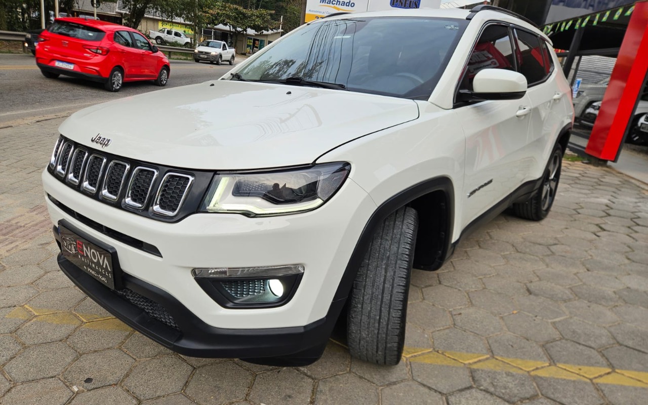 imagem-https://www.socarrao.com.br/sc-vehicle-images-prod/3326939/1787164198182-SU1HLTIwMjYwODExLVdBMDA3OS5qcGc.jpg