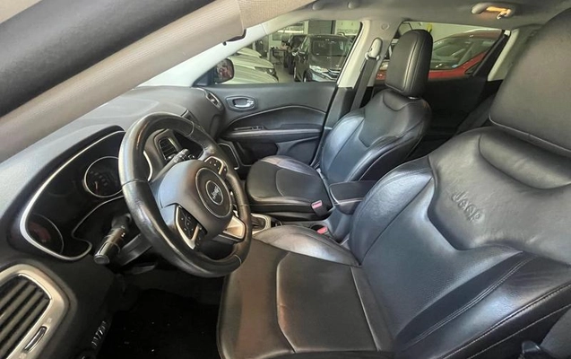 imagem-https://www.socarrao.com.br/sc-vehicle-images-prod/3327023/1788446646481-8391567_8_B_7a6fcd2159.jpeg