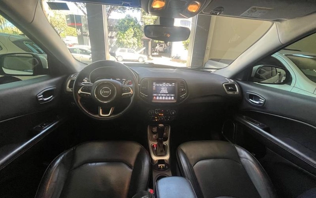imagem-https://www.socarrao.com.br/sc-vehicle-images-prod/3327023/1788446646486-8391567_11_B_7f0da7ca76.jpeg