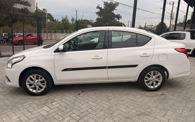 imagem-https://www.socarrao.com.br/sc-vehicle-images-prod/3327336/1787165651398-11_035921.jpg