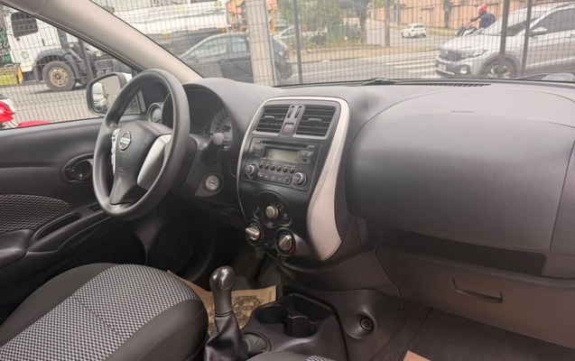 imagem-https://www.socarrao.com.br/sc-vehicle-images-prod/3327336/1787165651406-1_035921.jpg