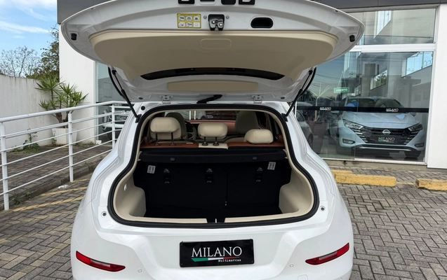 imagem-https://www.socarrao.com.br/sc-vehicle-images-prod/3327367/1787165751167-003_b9c2a1b2aa4c3868c916a409164d93f6.jpeg