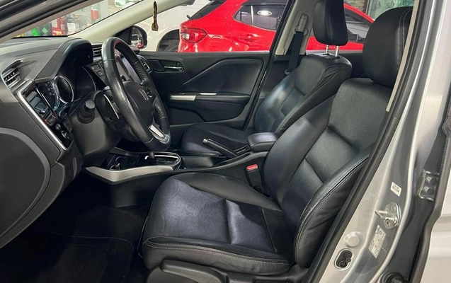 imagem-https://www.socarrao.com.br/sc-vehicle-images-prod/3327394/1787165879506-8372252_10_B_1555da130d.jpeg