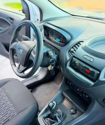 imagem-https://www.socarrao.com.br/sc-vehicle-images-prod/3327522/1787166392475-8396577_15_B_f6d1b49411.jpeg