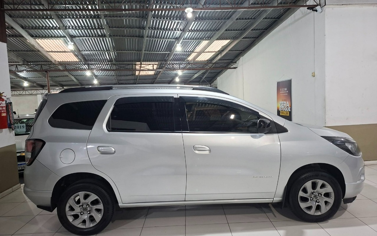 imagem-https://www.socarrao.com.br/sc-vehicle-images-prod/3327664/1787183468148-MTYuanBn.jpg
