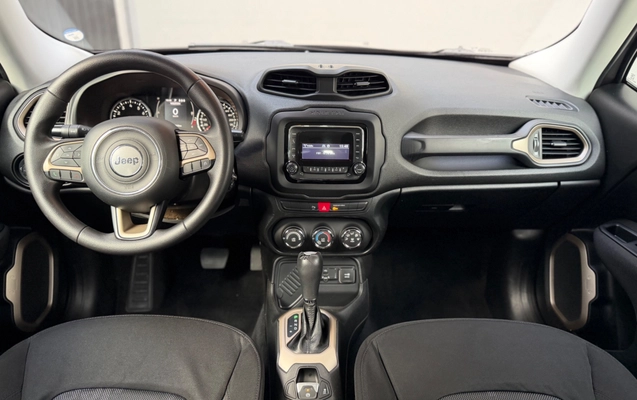 imagem-https://www.socarrao.com.br/sc-vehicle-images-prod/3328167/1787168091652-72a3ac73-359a-4bae-9675-adb1747f34b4.jpg