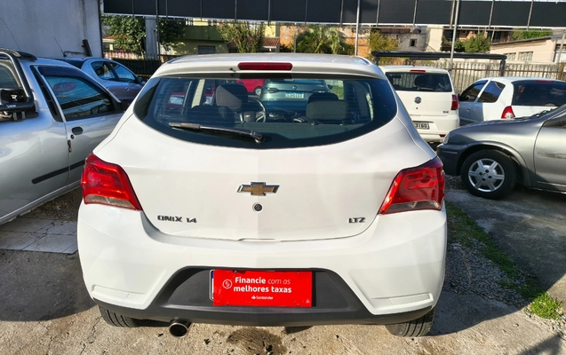 imagem-https://www.socarrao.com.br/sc-vehicle-images-prod/3328225/1787168270964-SU1HXzIwMjYwODE5XzE2MTQ0MTM4NV9IRFIuanBn.jpg