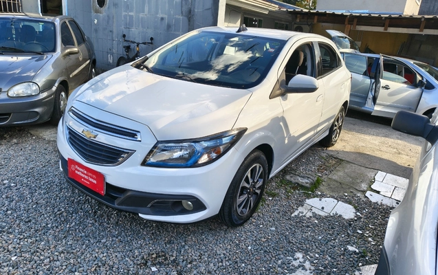 imagem-https://www.socarrao.com.br/sc-vehicle-images-prod/3328225/1787168271026-SU1HXzIwMjYwODE5XzE2MTQwODUwOF9IRFIuanBn.jpg
