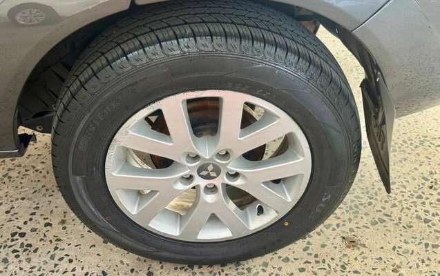 imagem-https://www.socarrao.com.br/sc-vehicle-images-prod/3328352/1787168869405-8335920_5_B_5c96a0b28f.jpeg