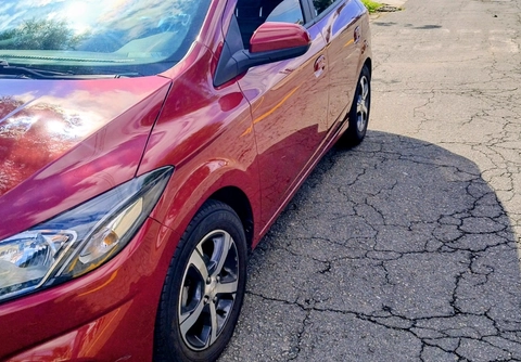 Chevrolet Onix 2019 Vermelho — foto 1 de 3