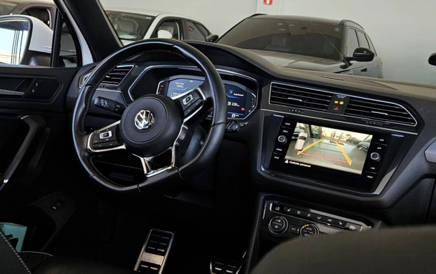 imagem-https://www.socarrao.com.br/sc-vehicle-images-prod/3328606/1787169418354-02Qp7w0acGuIdu1NUofel3MixsV74sVe.jpg