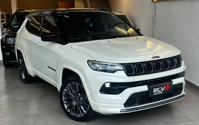 imagem-https://www.socarrao.com.br/sc-vehicle-images-prod/3328659/1789506128486-8284807_10_B_33730dc223.jpeg