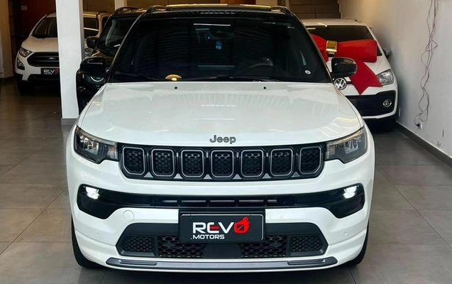imagem-https://www.socarrao.com.br/sc-vehicle-images-prod/3328659/1789506128488-8284807_13_B_c47af62dd0.jpeg