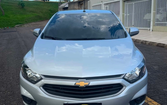 imagem-https://www.socarrao.com.br/sc-vehicle-images-prod/3328666/1787169646020-ODg1MDkyNjMtZWVkZC00ZjdkLWFhMjYtMzIxNTQxN2U2MzQ3LmpwZw.jpg