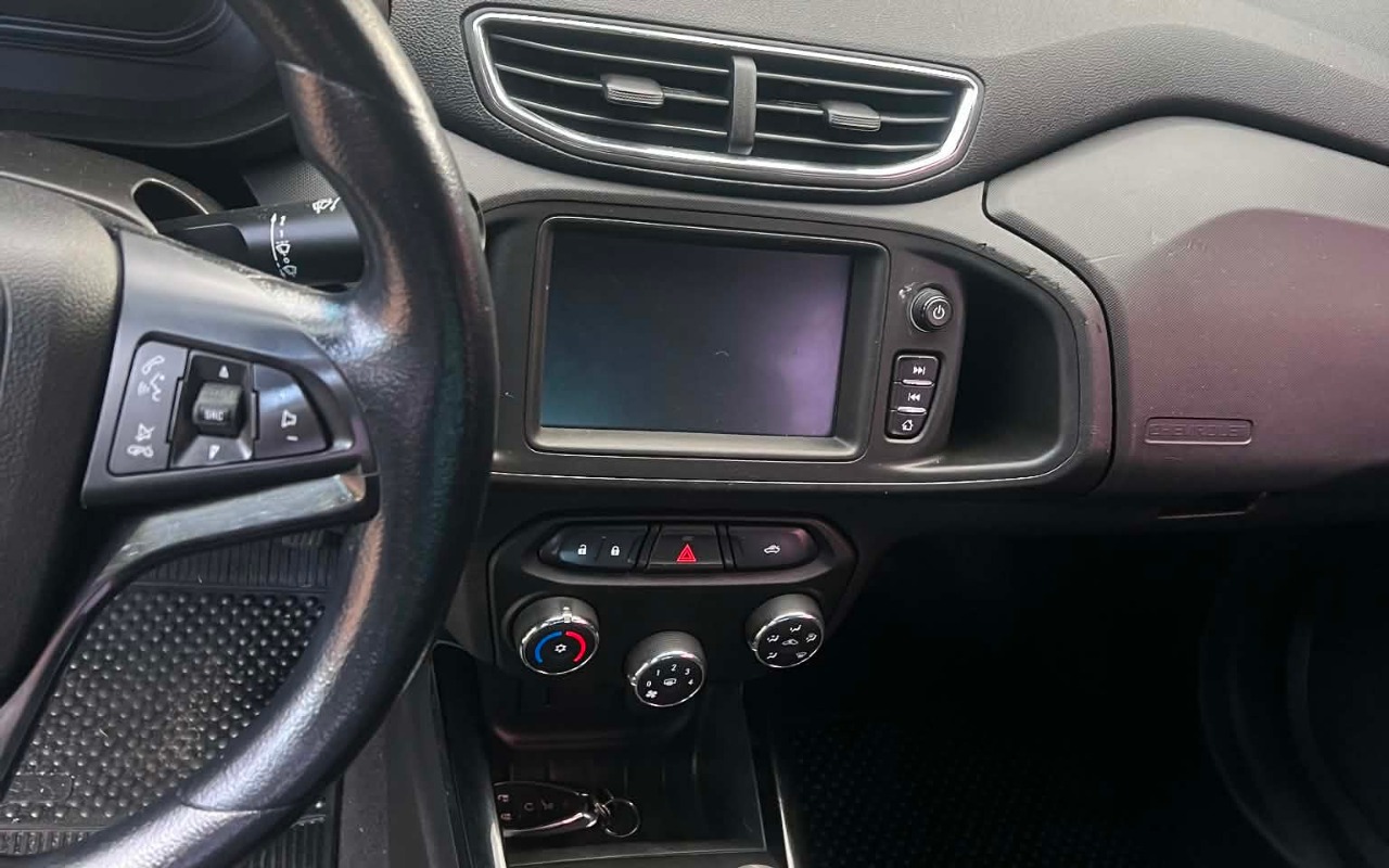 imagem-https://www.socarrao.com.br/sc-vehicle-images-prod/3328666/1787169646688-MDc5YWJiYTctNmFlOC00OGU1LThkZGItMjBmN2VkOThkOWE2LmpwZw.jpg