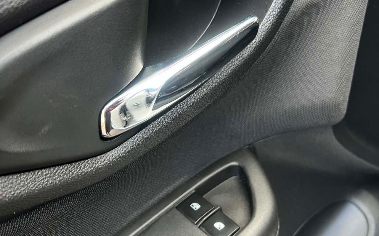 imagem-https://www.socarrao.com.br/sc-vehicle-images-prod/3328666/1787169646970-NGJlZDc5MjAtZGI2ZS00Nzg3LTlhNDktNjExNjUwY2RjMmJkLmpwZw.jpg