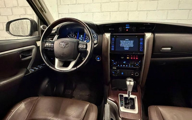imagem-https://www.socarrao.com.br/sc-vehicle-images-prod/3328713/1787169820396-8392184_7_B_1ae359b88f.jpeg