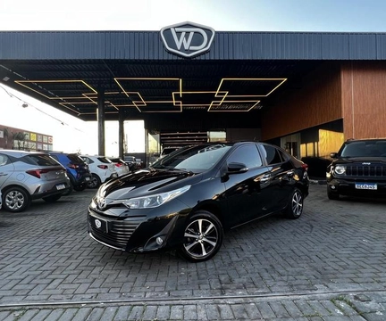 Toyota Yaris 2019 Preto — foto 1 de 3