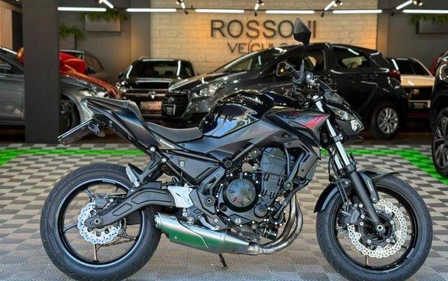 imagem-https://www.socarrao.com.br/sc-vehicle-images-prod/3328850/1787170067337-8397079_12_B_ae96a7b4e7.jpeg