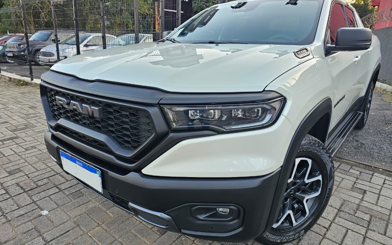 RAM Rampage 2024 Branco — foto 1 de 3