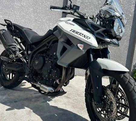 imagem-https://www.socarrao.com.br/sc-vehicle-images-prod/3328920/1787170173513-8397218_1_B_2c26d2ecd8.jpeg