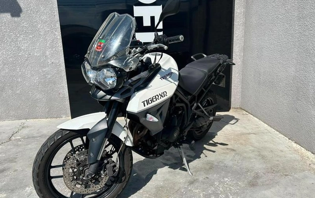 imagem-https://www.socarrao.com.br/sc-vehicle-images-prod/3328920/1787170173518-8397218_3_B_aaf6a27cd1.jpeg