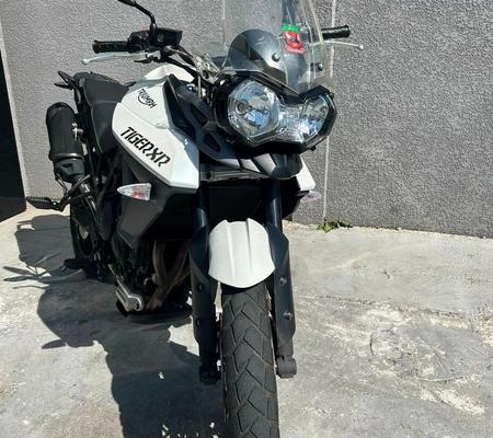 imagem-https://www.socarrao.com.br/sc-vehicle-images-prod/3328920/1787170173526-8397218_9_B_0967c3075b.jpeg