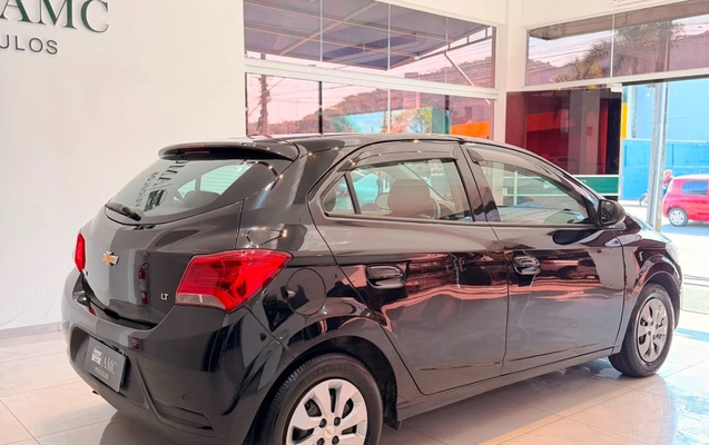 imagem-https://www.socarrao.com.br/sc-vehicle-images-prod/3328939/1787170241985-V2hhdHNBcHAgSW1hZ2UgMjAyNi0wOC0xOSBhdCAxMy40NS40MiAoMikuanBlZw.jpeg