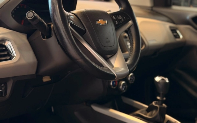 imagem-https://www.socarrao.com.br/sc-vehicle-images-prod/3328939/1787170243260-V2hhdHNBcHAgSW1hZ2UgMjAyNi0wOC0xOSBhdCAxMy40NS40NyAoMikuanBlZw.jpeg