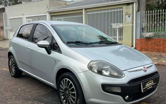 imagem-https://www.socarrao.com.br/sc-vehicle-images-prod/3329087/1787170691233-MTQ2Zjg5Y2EtZGIyYS00NjA2LTliMDEtNDQ3YjMwN2MyODY1LmpwZw.jpg