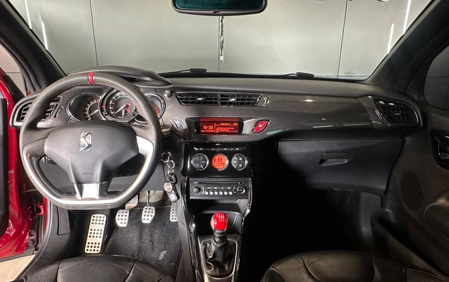 imagem-https://www.socarrao.com.br/sc-vehicle-images-prod/3329108/1787170789975-003_f8e69dc40efea355eb462ffbf323bd6e.jpeg