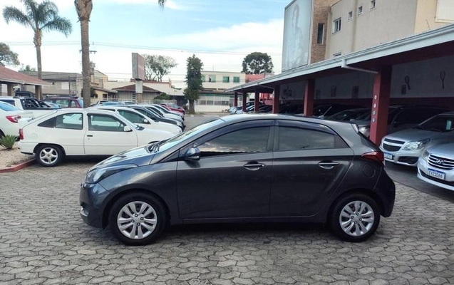 imagem-https://www.socarrao.com.br/sc-vehicle-images-prod/3329180/1787322761088-8396662_15_B_f8527cb60f.jpeg