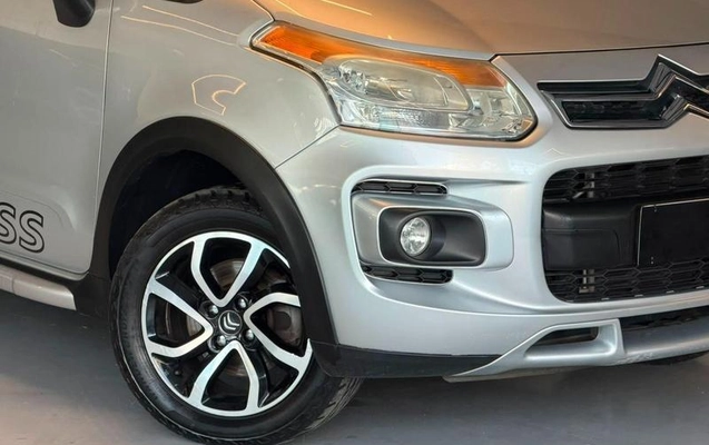 imagem-https://www.socarrao.com.br/sc-vehicle-images-prod/3329399/1789477662093-8317457_14_B_b3016ea9f4.jpeg