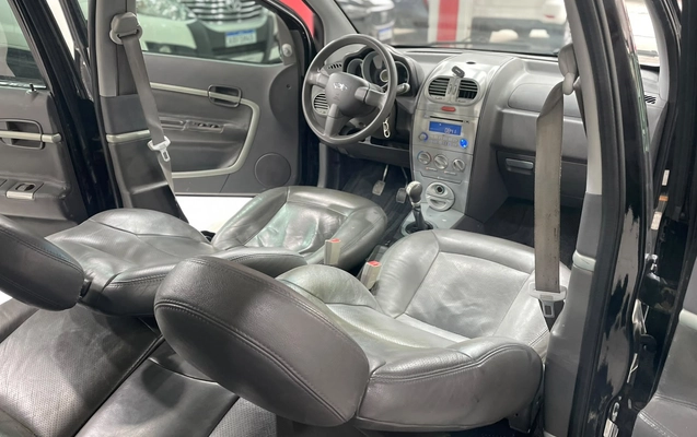 imagem-https://www.socarrao.com.br/sc-vehicle-images-prod/3329434/1787171512622-003_936cda50e8e573afeb173acb4d5f474d.jpeg