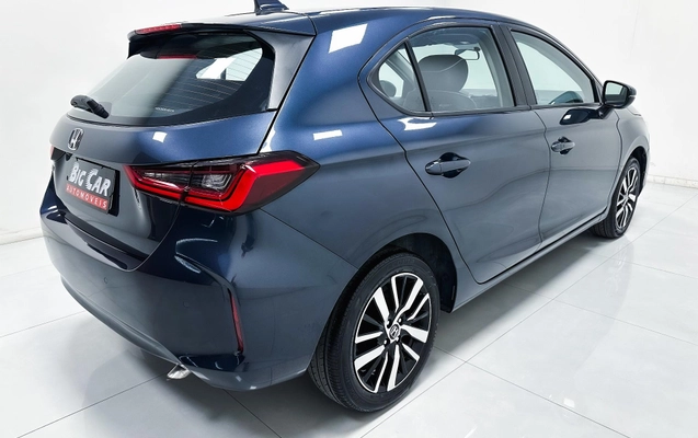 imagem-https://www.socarrao.com.br/sc-vehicle-images-prod/3329643/1787172178921-63359c61fee942f78182036f4e0d3ace_1787172153558.jpg