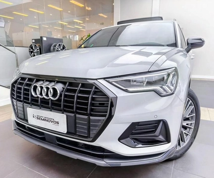 Audi Q3 2021 Branco — foto 1 de 3
