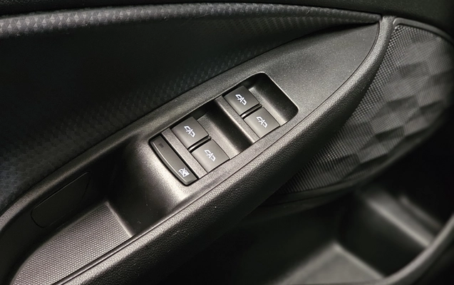 imagem-https://www.socarrao.com.br/sc-vehicle-images-prod/3329990/1787173040603-1_044132.jpg