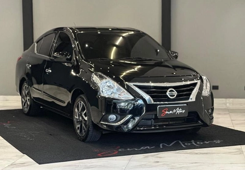 Nissan VERSA 2016 Preto — foto 1 de 3
